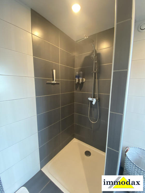 Maison - 450 m² - 10 pièces