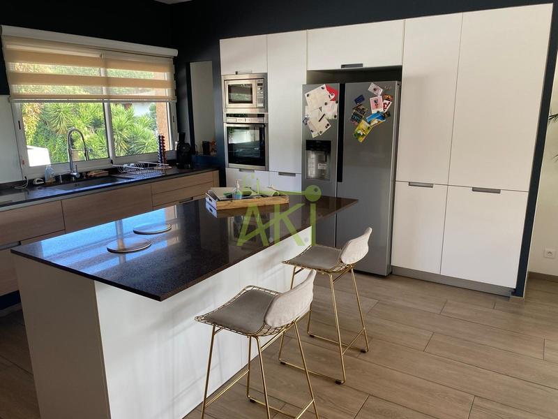 Maison contemporaine - 200 m² - 6 pièces