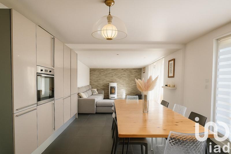 Maison - 143 m² - 5 pièces