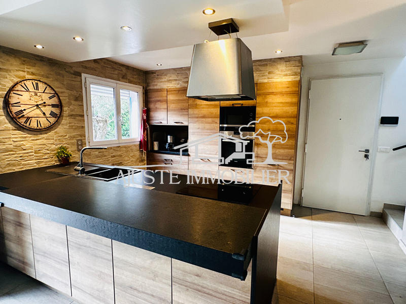 Local d'activités - 300 m² - 7 pièces