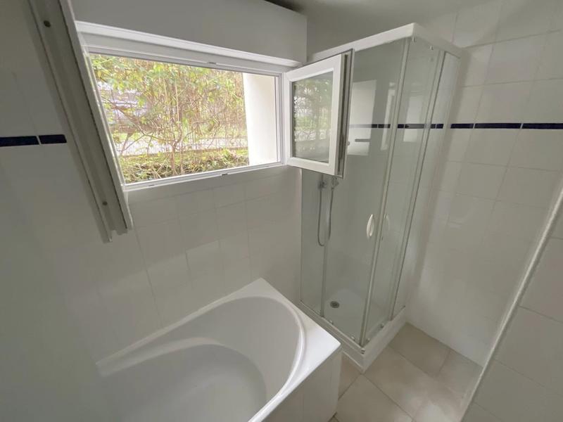 Maison - 99 m² - 5 pièces