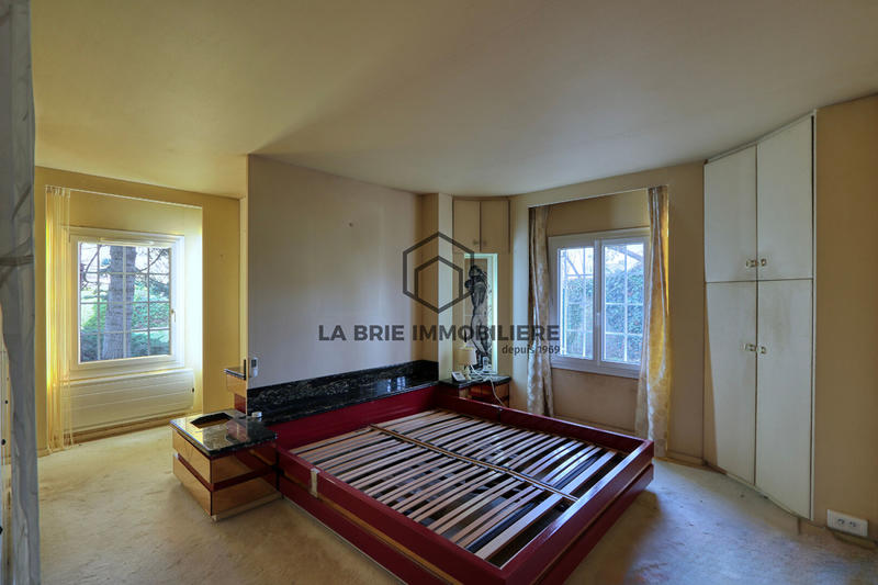 Maison - 170 m² - 7 pièces