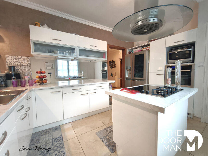 Maison - 160 m² - 6 pièces