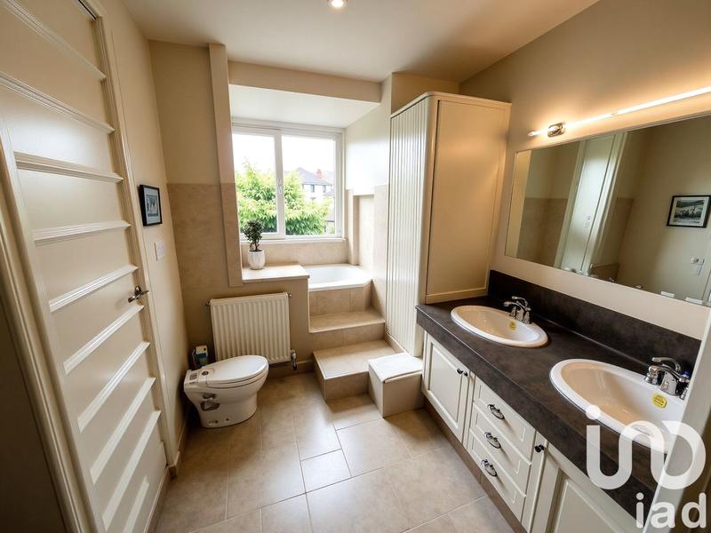 Appartement - 99 m² - 4 pièces