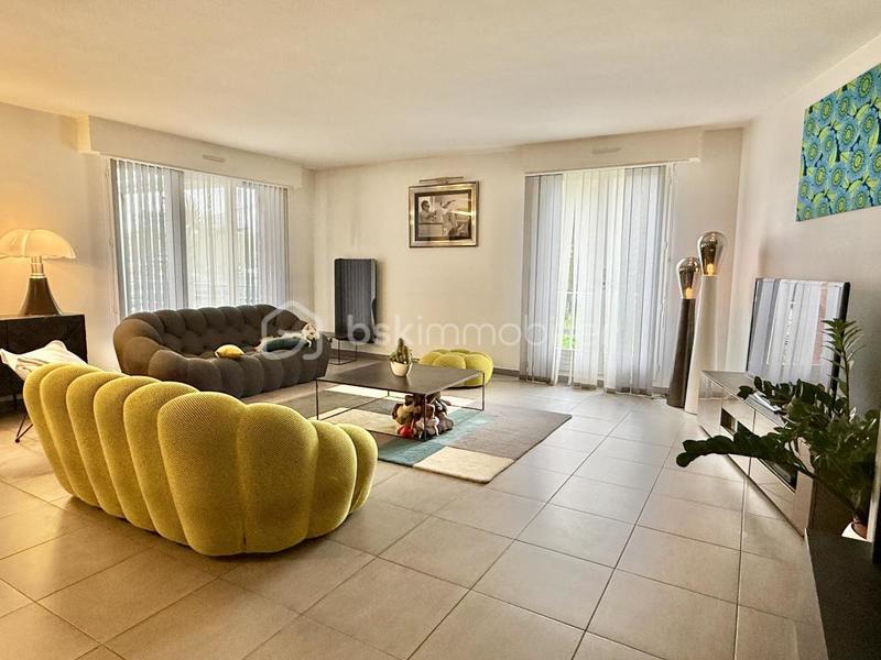 Immeuble - 350 m² - 5 pièces