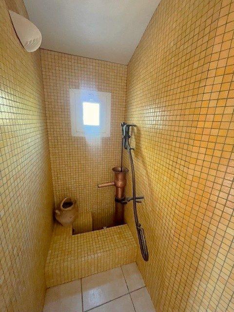 Maison - 203 m² - 10 pièces