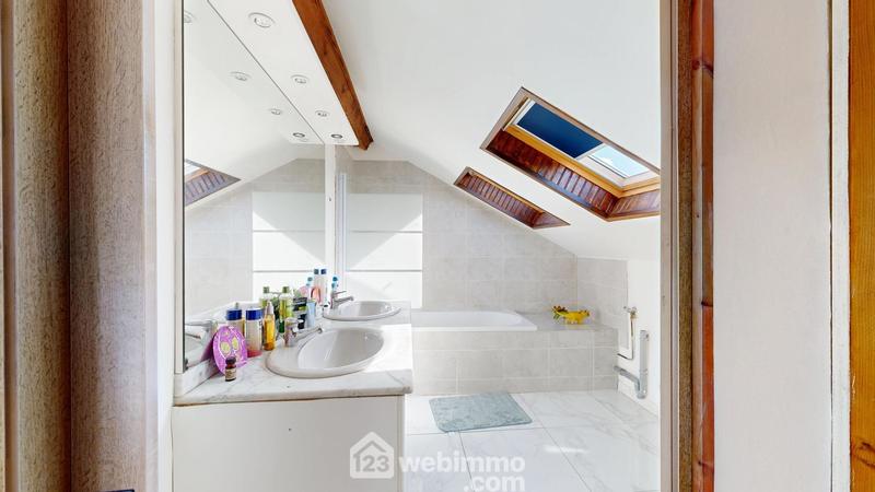 Appartement - 65 m² - 3 pièces