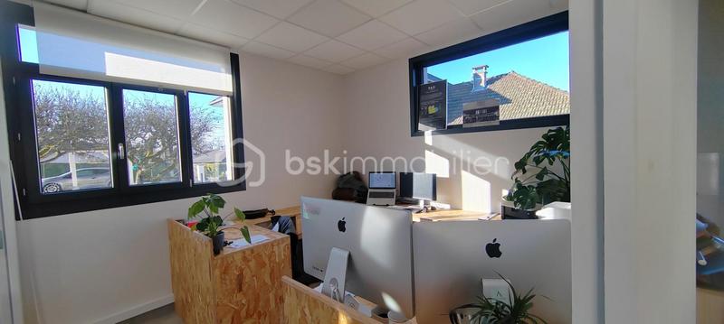 Local commercial - 117 m² - 4 pièces