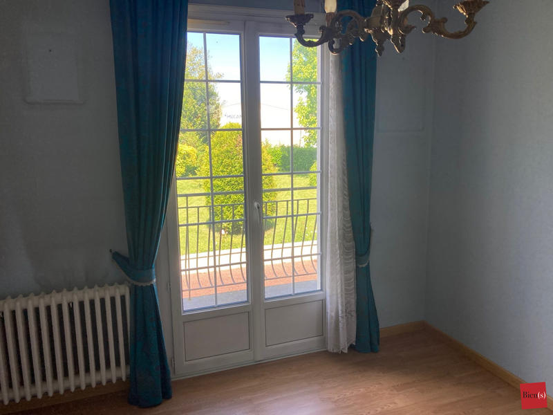 Maison - 102 m² - 7 pièces