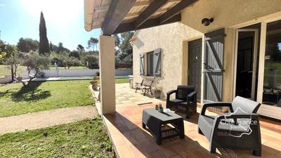 Propriété - 145 m² - 5 pièces