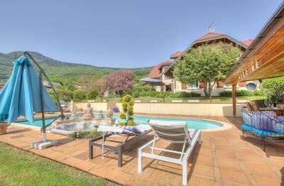 Maison - 213 m² - 5 pièces