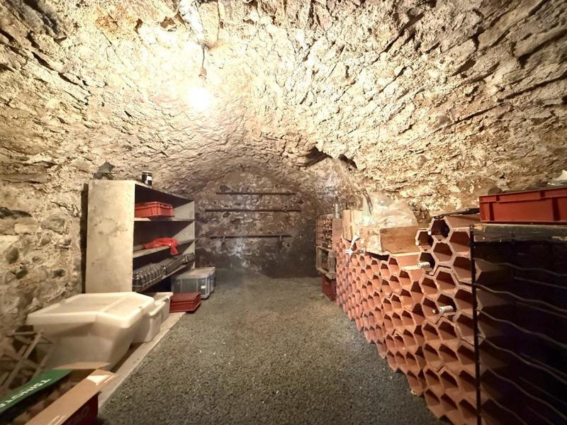 Maison - 287 m² - 12 pièces