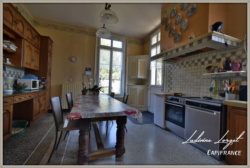 Corps de ferme - 336 m² - 10 pièces