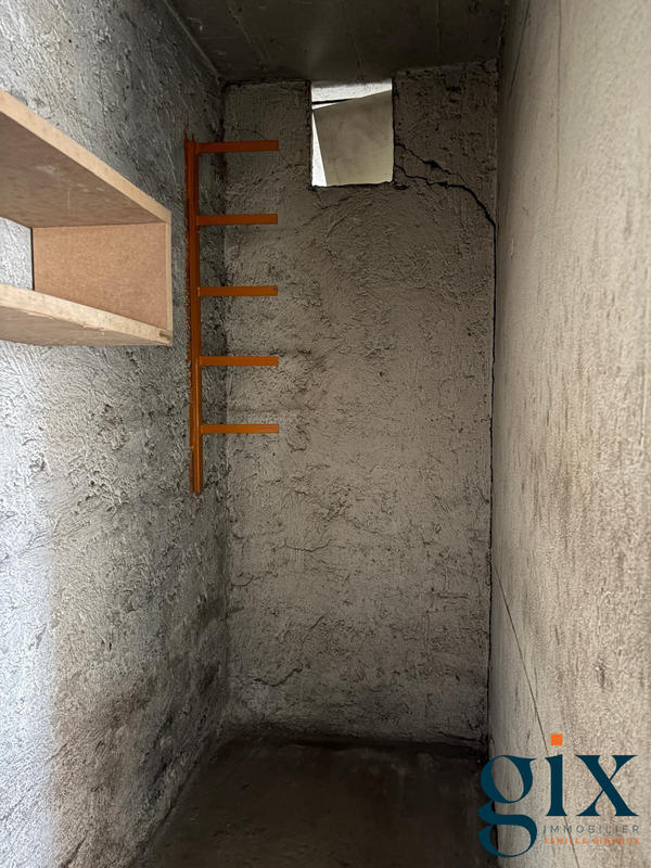 Local commercial - 148 m²