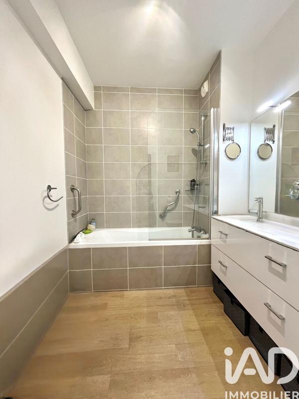 Appartement - 97 m² - 4 pièces