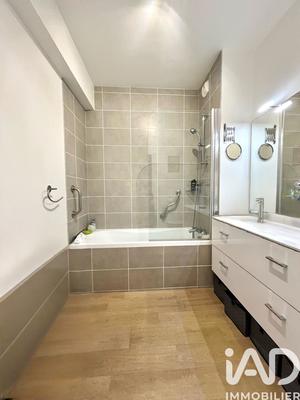 Appartement - 97 m² - 4 pièces