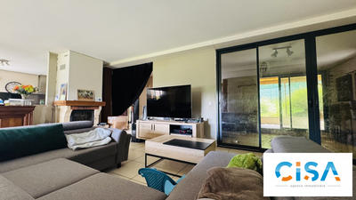 Maison - 186 m² - 7 pièces