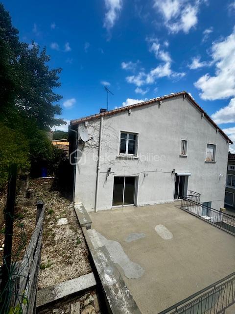 Maison de village - 175 m² - 8 pièces