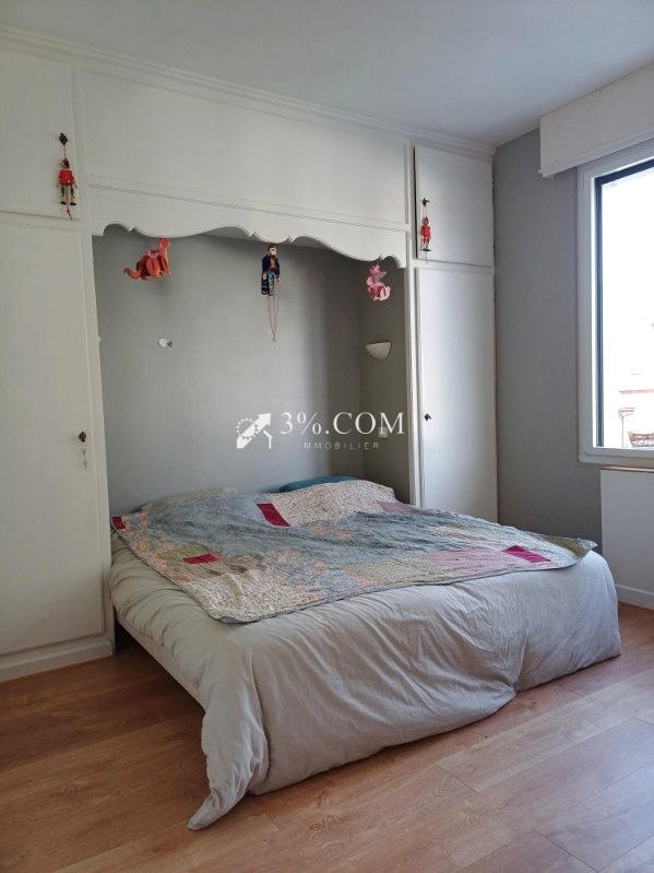 Maison - 158 m² - 8 pièces