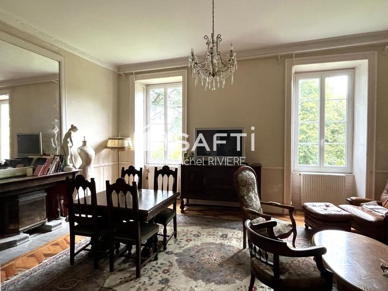 Maison de maîtres - 900 m² - 15 pièces