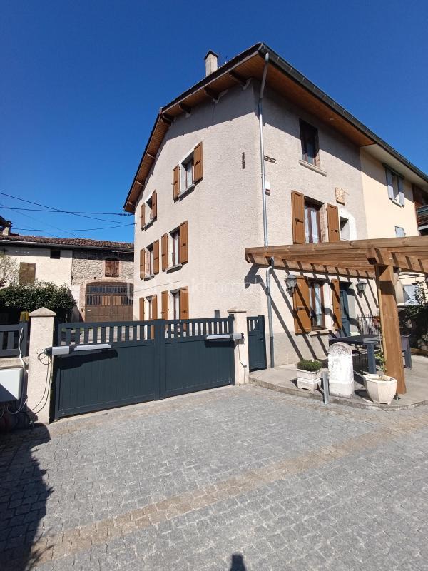 Maison de village - 116 m² - 5 pièces