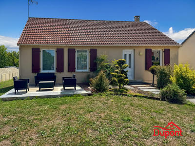 Maison - 92 m² - 5 pièces