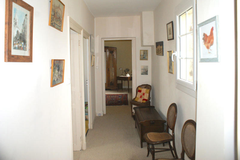 Maison en pierre - 305 m² - 7 pièces