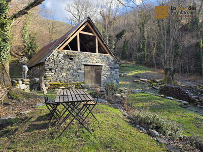 Maison ancienne - 80 m² - 1 pièce