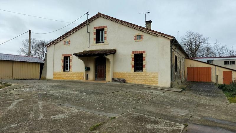 Corps de ferme - 230 m² - 5 pièces