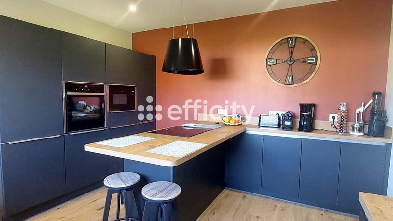 Maison - 135 m² - 5 pièces