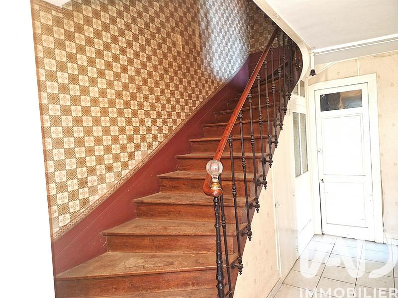 Maison de village - 202 m² - 9 pièces