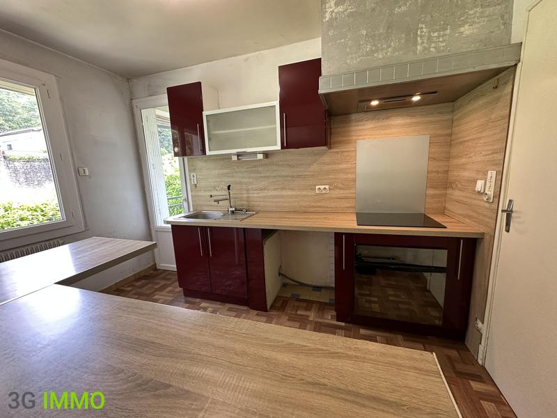 Maison traditionnelle - 102 m² - 6 pièces