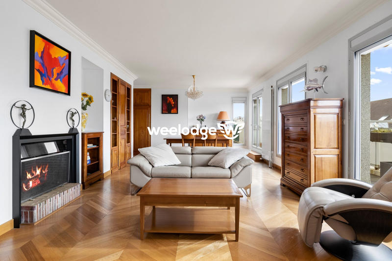 Appartement - 141 m² - 7 pièces