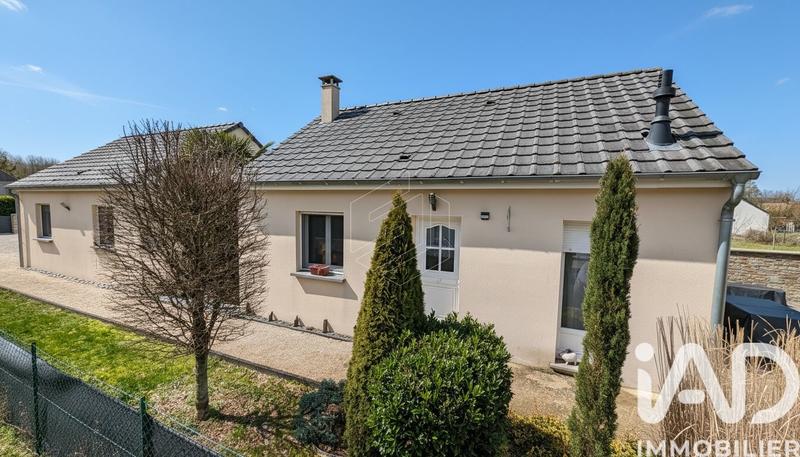Maison - 93 m² - 5 pièces