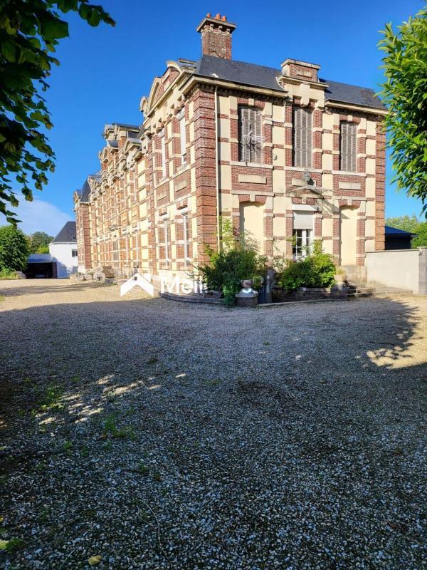 Château - 602 m² - 15 pièces