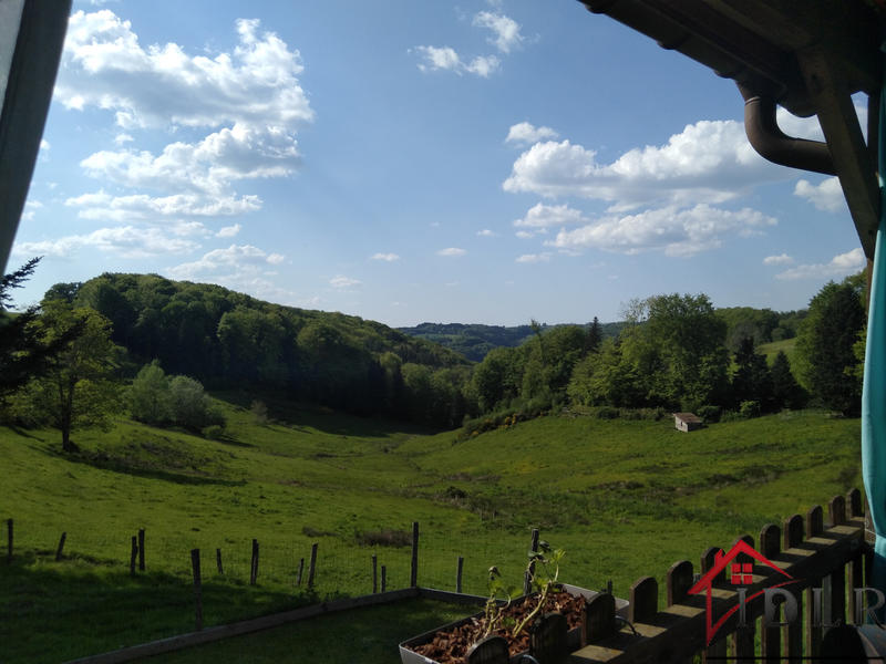 Propriété - 198 m² - 8 pièces