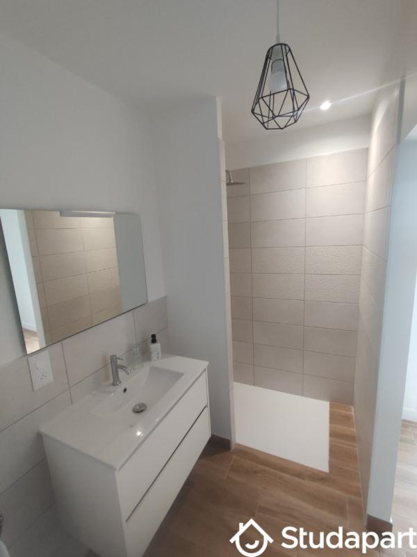 Chambre - 17 m² - 1 pièce