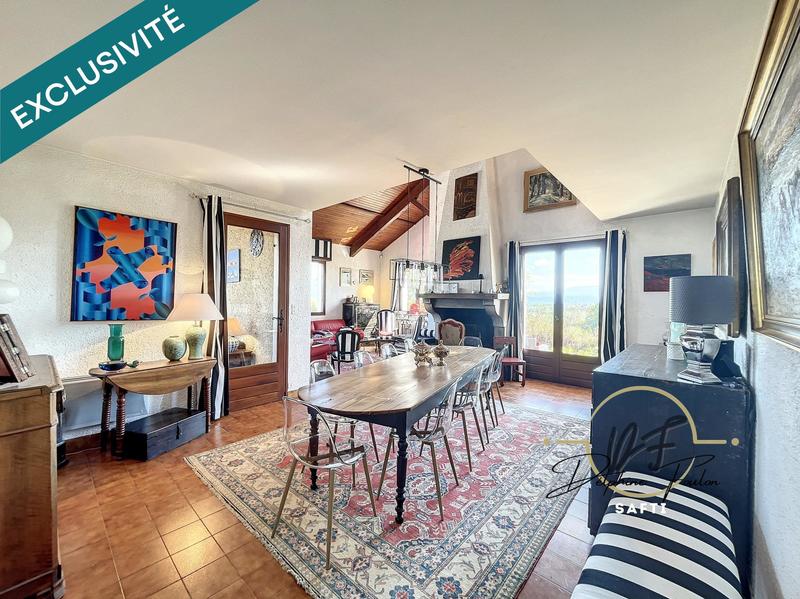 Maison - 250 m² - 9 pièces