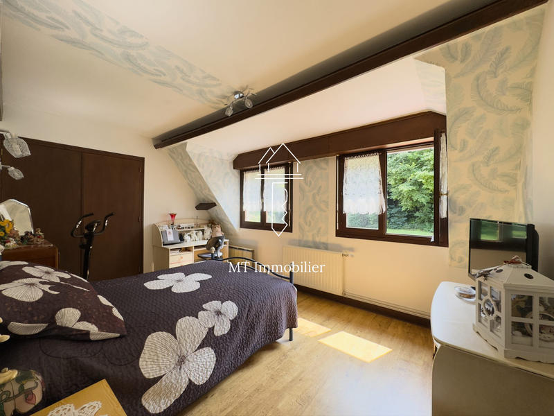 Villa - 223 m² - 6 pièces