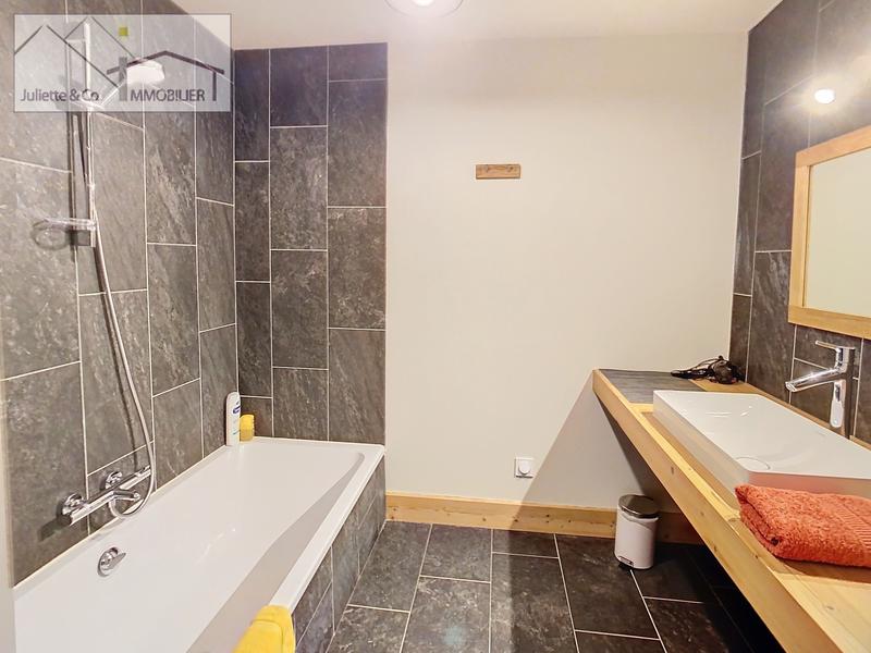 Appartement - 135 m² - 4 pièces