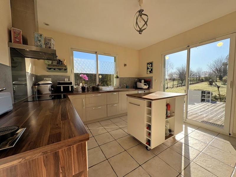 Maison ancienne - 193 m² - 7 pièces