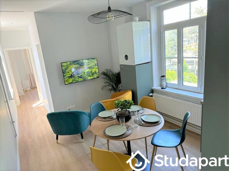 Chambre - 14 m² - 1 pièce