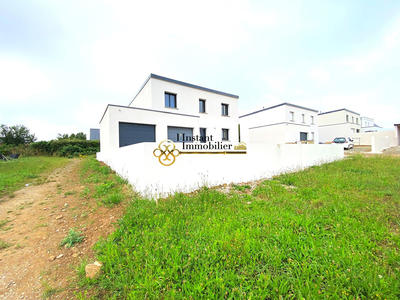 Maison - 123 m² - 6 pièces