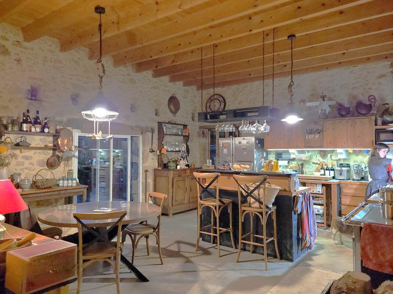 Maison - 180 m² - 7 pièces