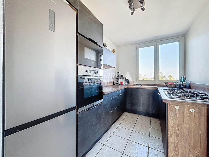 Appartement - 72 m² - 3 pièces