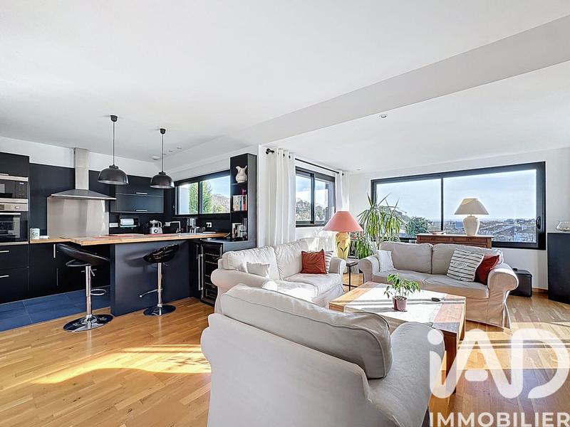 Maison - 89 m² - 4 pièces