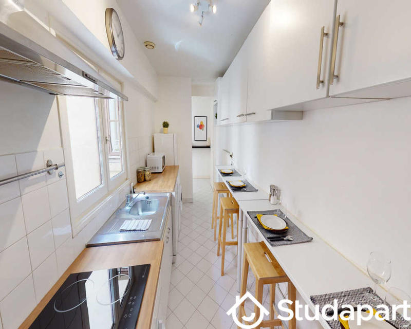 Chambre - 90 m² - 1 pièce