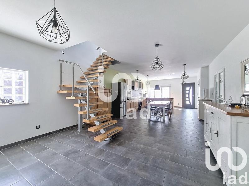 Maison - 122 m² - 5 pièces