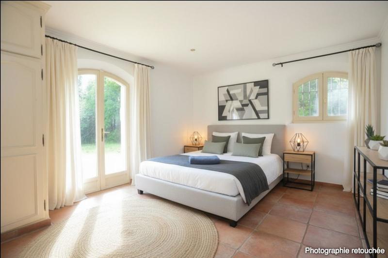 Maison - 436 m² - 8 pièces