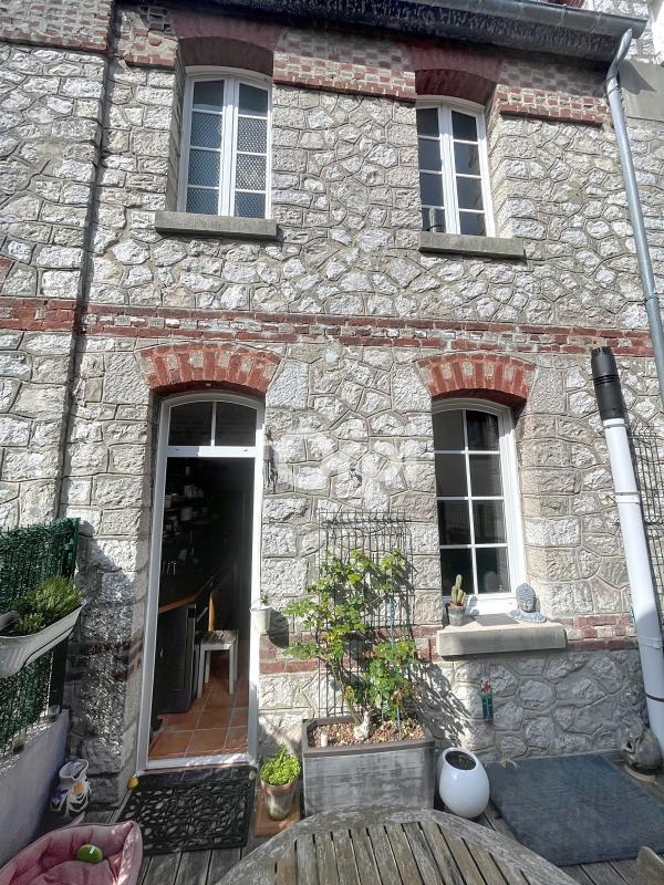 Maison de ville - 118 m² - 4 pièces